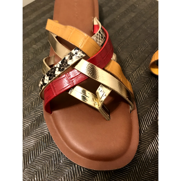BAMBOO Strappy Flat Sandals, size 9, Colorful Metallic Slides Animal Print - Picture 3 of 7